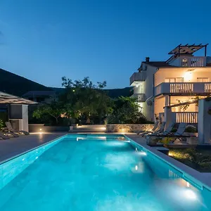 Apartament Dobrila, Kaštel Novi
